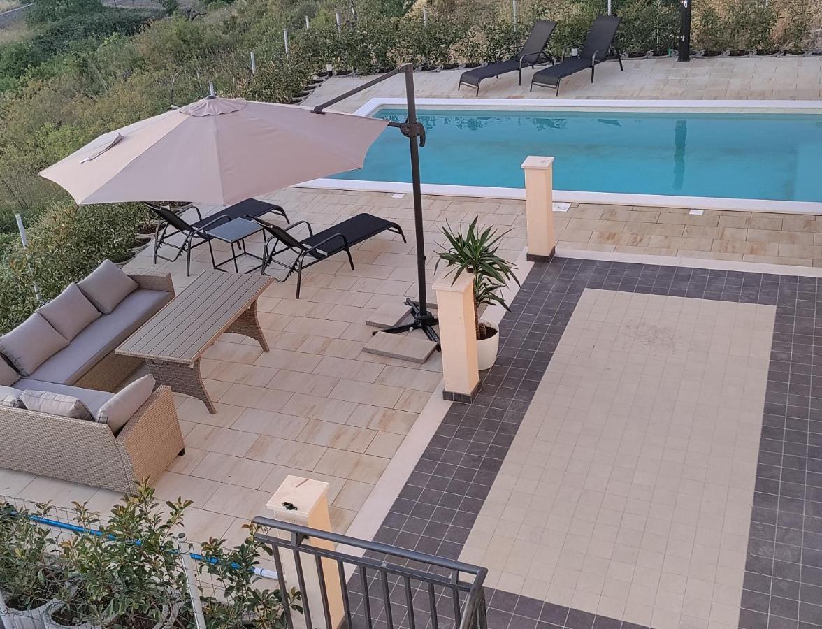 Apartamento Magi House With Pool Podstrana Exterior foto