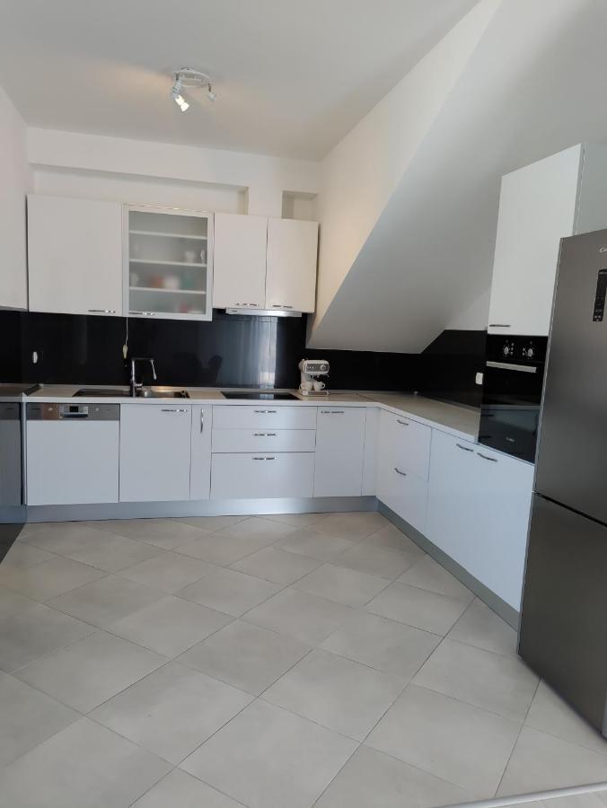 Apartamento Magi House With Pool Podstrana Exterior foto