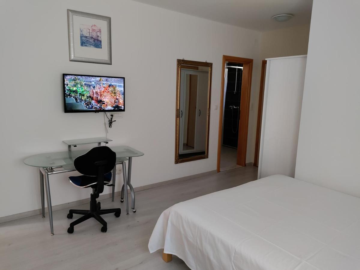 Apartamento Magi House With Pool Podstrana Exterior foto